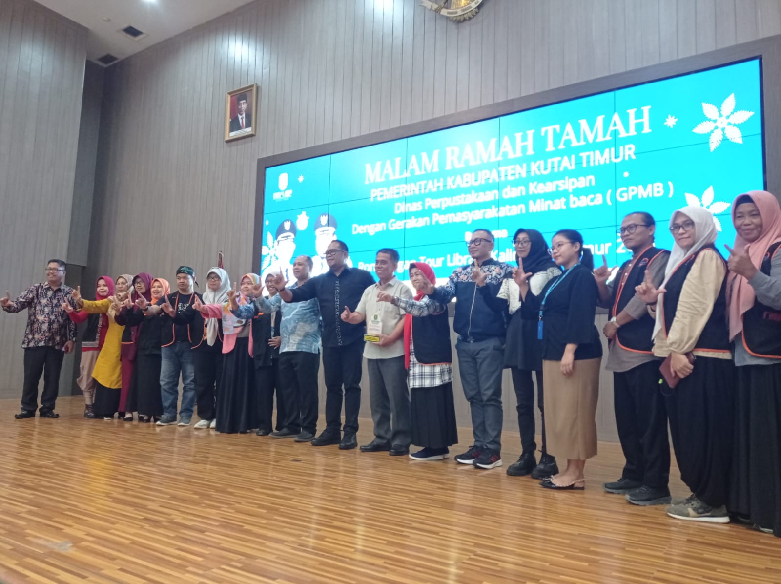 Gelorakan Literasi Tour Library Kaltim Mampir Di Kutim Nusantara