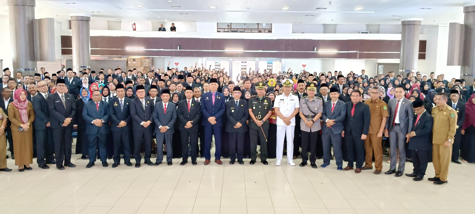 Pemkab Kutim Beri Penganugerahan Pns Tanda Kehormatan Satyalancana