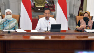 Jokowi Tegaskan Pembagian BLT BBM dan BSU Harus Cepat dan Tepat Sasaran