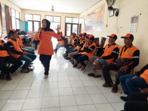 Disbun Kaltim melakukan sosialisasi efek gas rumah kaca