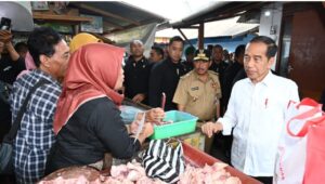 jokowi kunjungi pasar mungkid