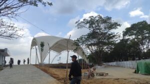 Teras Samarinda moLOR DARI TARGET